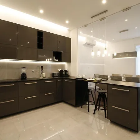 Apartment House Sweet *
